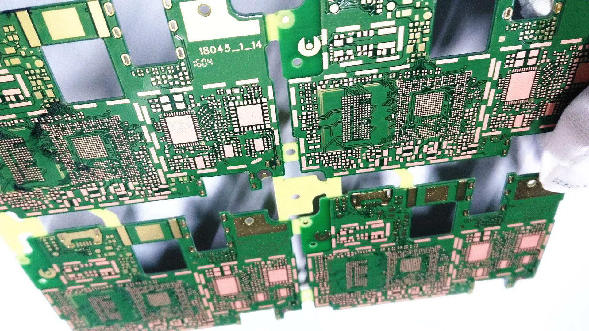 多層次感受PCB板內(nèi)部結(jié)構(gòu)，原來長這樣！